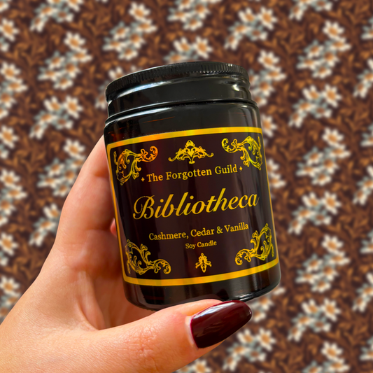 Bibliotheca - Scented Soy Candle, Cashmere and Cedar