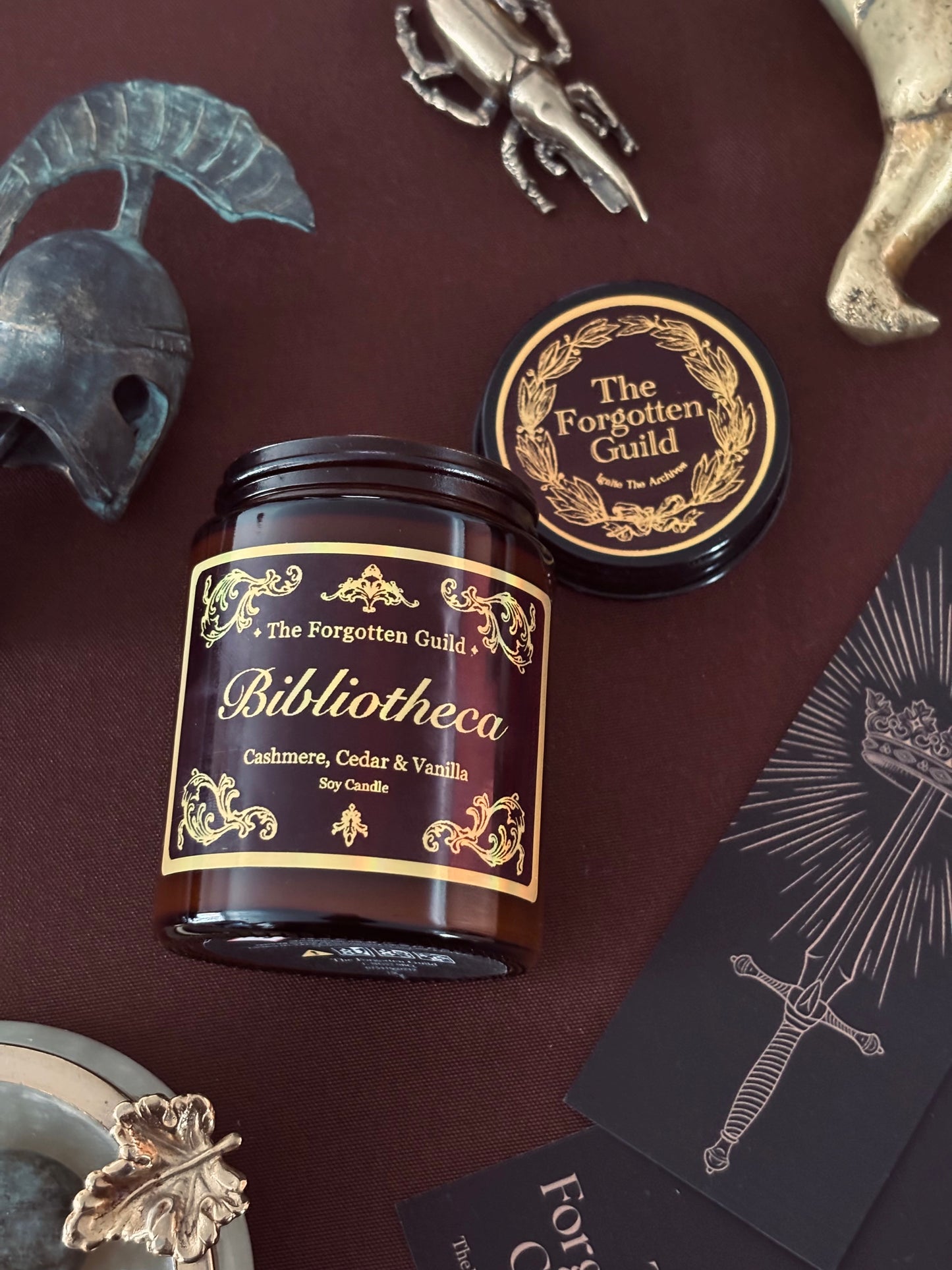 Bibliotheca - Scented Soy Candle, Cashmere and Cedar