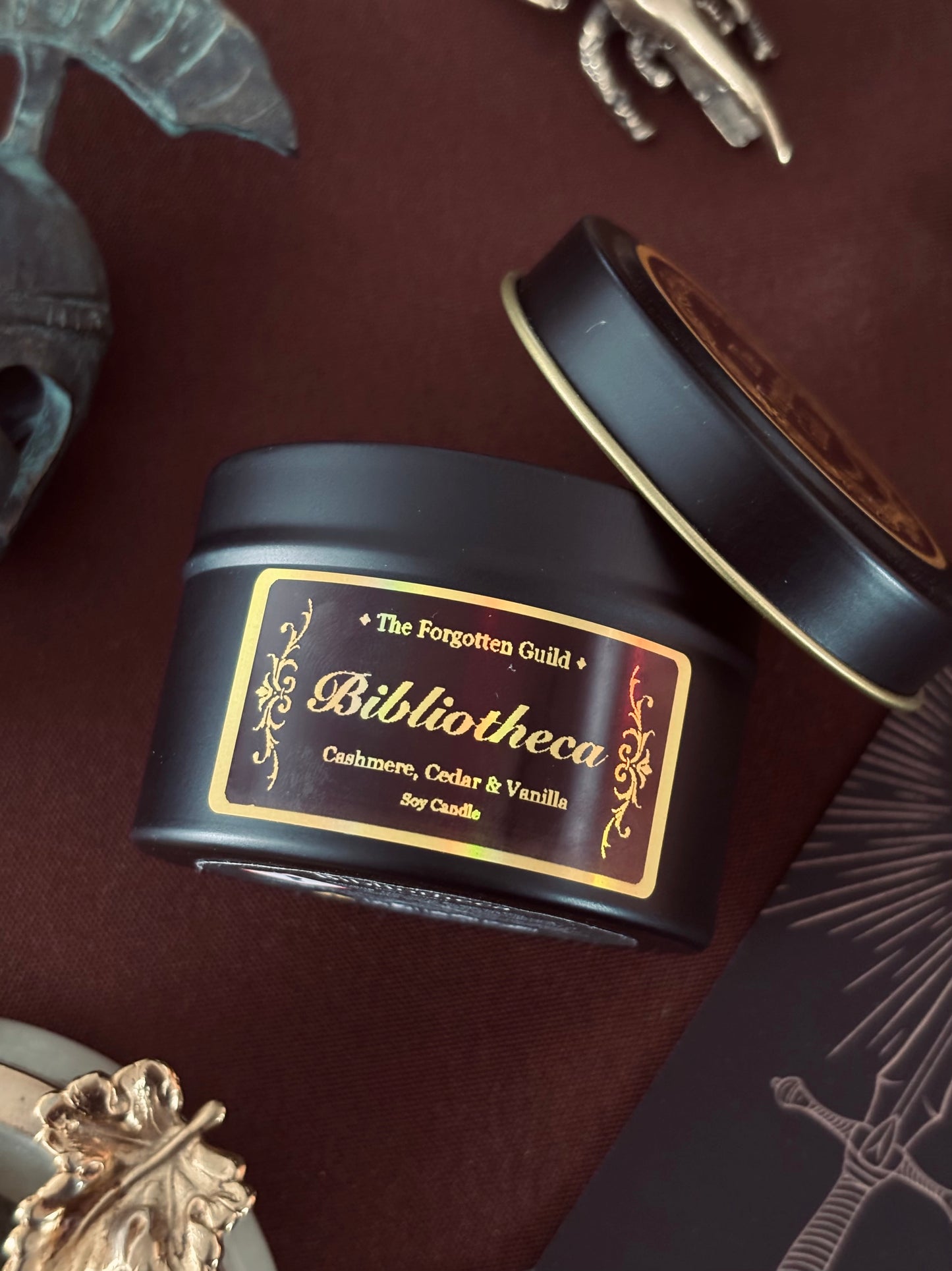 Bibliotheca - Scented Soy Candle, Cashmere and Cedar